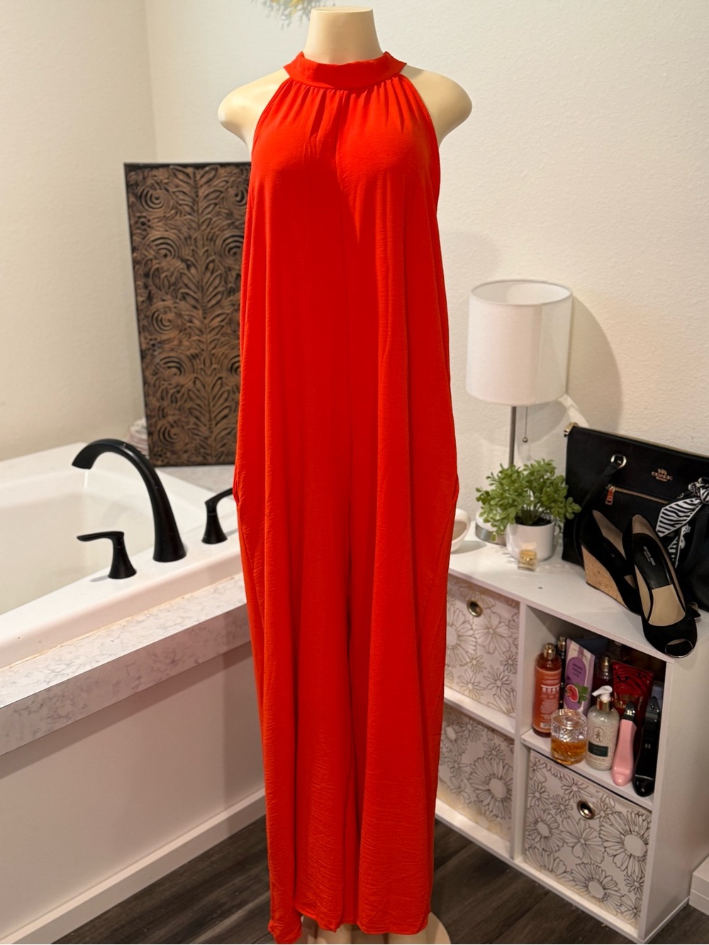 VEVERET Bright Orange Tie-Back Wide Leg Jumpsuit — Size L